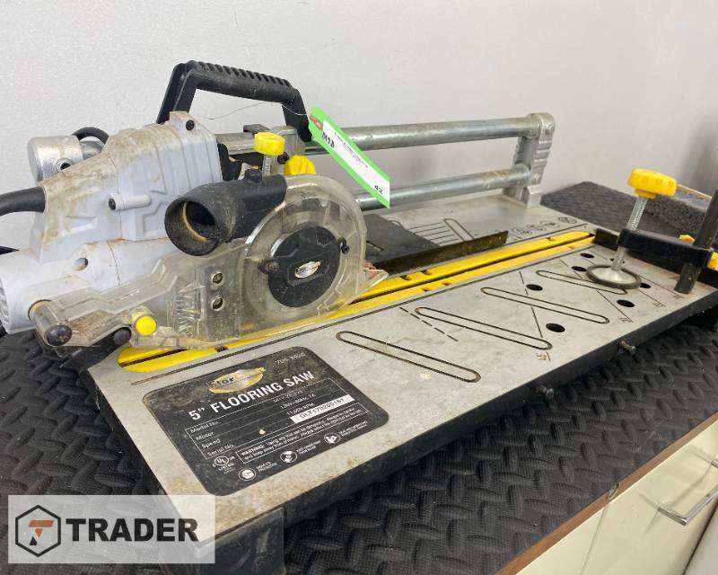 lot 42 image: Folding Flooring Saw, laminate, solid wood