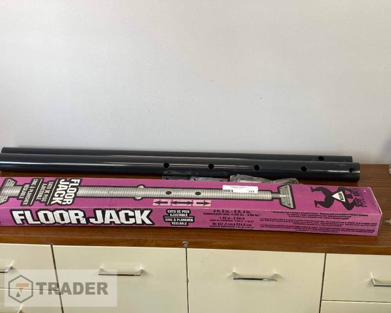 lot 123 image: Adjustable Floor Jack