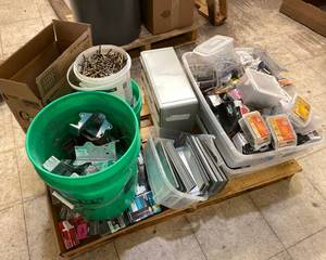 lot 51 image: Pallet of Nails, Screws, Bolts, Flashings