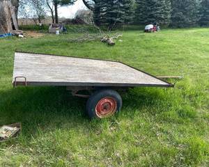 lot 40 image: 6 x 8 Tilt Trailer