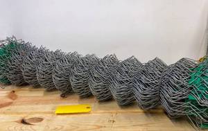lot 34 image: 42 Chainlink Fence