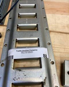 lot 88 image: 2 Pieces Cargo Trailer E-Track