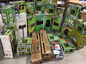 lot 5 image: PALLET OF ASSORTED MAILBOXES DIFFERENT SIZES, OVERSTOCK AND CUSTOMER RETURNS