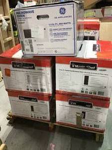lot 19 image: Pallet of assorted Countertop Microwaves ( all types of brands ) ( different sizes and colors ) ( all customer returns )