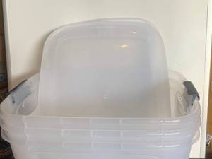 lot 103 image: Storage Totes