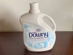 lot 60 image: Downy Fabric Softener