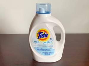 lot 62 image: Tide Free & Gentle
