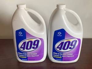 lot 63 image: 409 Cleaner