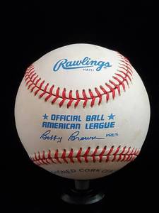lot 12 image: Whitey Ford Autographed Ball