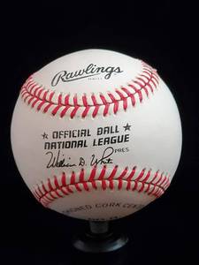 lot 31 image: Ozzie Smith Autographed Ball