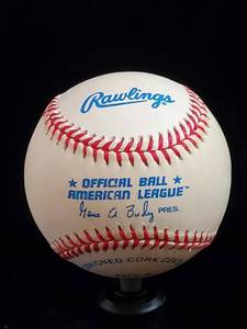 lot 17 image: Gary Carter Autographed Ball