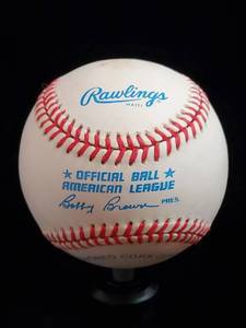 lot 15 image: Bob Feller Autographed Ball