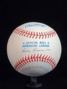 lot 46 image: Jose Canseco Autographed Ball