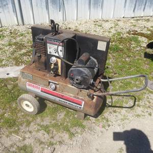 lot 35 image: Sanborn Silver Bullet II Air Compressor