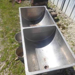 lot 37 image: 47 x 20 Stainless Steel Wash Tub with Pails