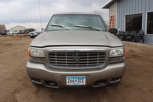 lot 5380 image: 1999 Cadillac Escalade 4x4