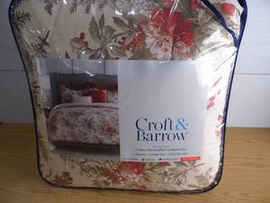 lot 46 image: Croft & Barrow Comforter Set