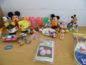 lot 101 image: Mickey - Disney Items