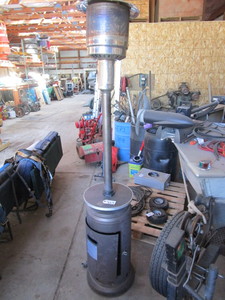 lot 823 image: PROPANE HEATER