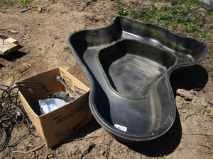 lot 852 image: WATER FEATURE WITH PUMP