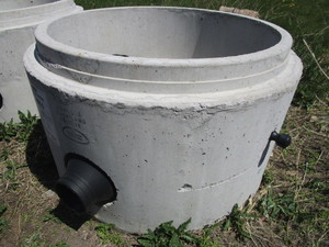 lot 859 image: CONCRETE MANHOLE CASTING - NEW