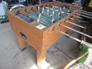 lot 868 image: FOOSEBALL TABLE WITH BALLS