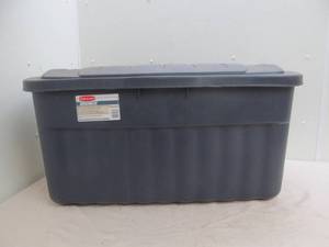 Rubbermaid Tote