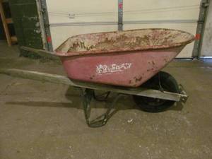 Razorback Wheel Barrel