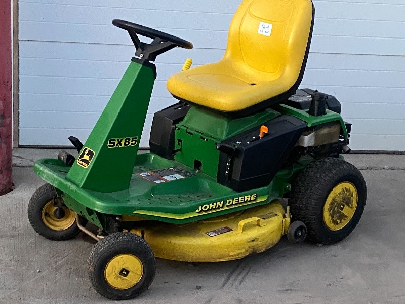 John Deere SX85 Riding Lawn Mower Lawn Landscape Equipment