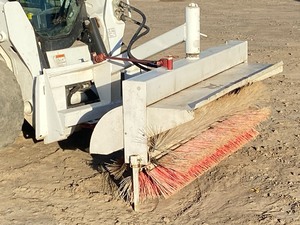 lot 1 image: Bobcat Hydraulic Sweeper