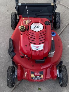 lot 14 image: Toro SR4 Lawn Mower