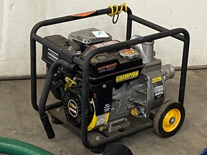 lot 16 image: Champion Trash Pump Set