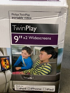 lot 33 image: Philips Twin-Play 9 Widescreens