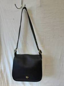 lot 4 image: Coach Genuine Leather Shoulder Bag