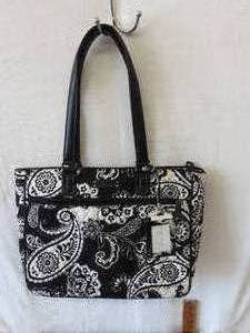 lot 13 image: Vera Bradley Tote Midnight Paisley