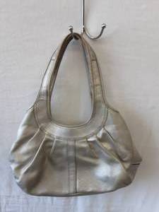 lot 16 image: Coach Shoulder Bag