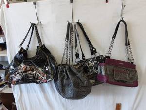 lot 19 image: Assorted Fashion Bags