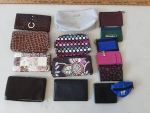 lot 25 image: Assorted Wallets & Coin Pouches