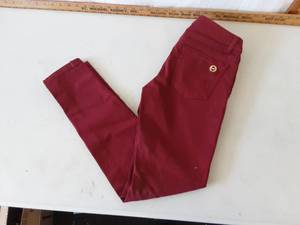 lot 27 image: Michael Kors Size 2 Skinny Jeans