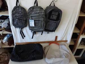 lot 43 image: New Back Packs, Duffel & Tote