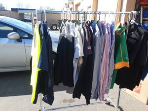 lot 55 image: Mens SportDress Shirts Size Large
