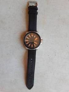 lot 61 image: Hugo Boss Watch