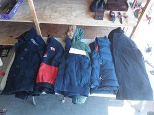 lot 65 image: Mens Outerwear Size Med.