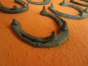 (7) Horseshoes