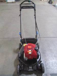 lot 1-707 image: Toro 21 in. Super Recycler Personal Pace SmartStow 163cc Briggs Engine and FLEX Handle 21386