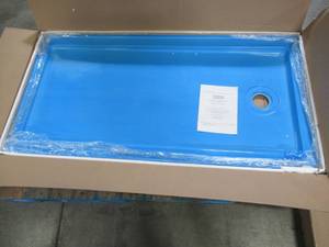 lot 128 image: Foremost 60 in. x 30 in. Single Threshold Right Drain Shower Base in White, 6030R-W.
