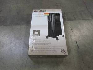 lot 806 image: OmniHeat 1500-Watt Oil-filled Radiant Flat Panel Electric Space Heater CYWE08-7