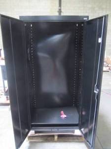 lot 200 image: Sandusky Elite Series 72 in. H x 36 in. W x 24 in. D 5-Shelf Steel Recessed Handle Storage Cabinet in Black EA4R362472-09