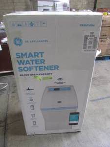 lot 206 image: GE Smart 40,000 Grain Water Softener GXSHC40N