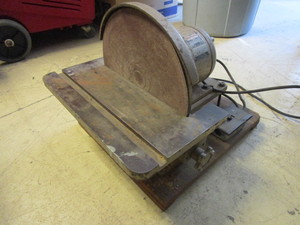 lot 714 image: CRAFTSMAN DISC SANDER